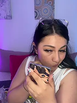 Ashleeyprincess01 online show from 13, 3, 2026