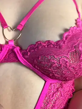 Ashleeyprincess01 online show from 4, 5, 2026