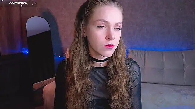 Snapshot of melee_eva chatting on 23, 4, 2026 melee eva online show from 23, 4, 2026