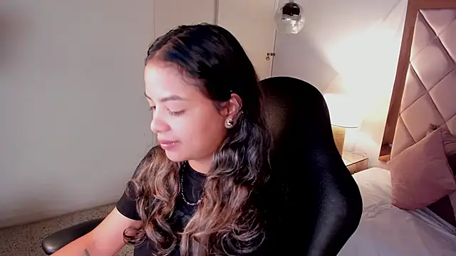dulce lyraa1 online show from 3, 6, 2026
