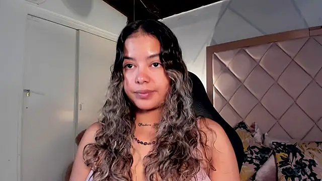 dulce lyraa1 online show from 8, 4, 2026