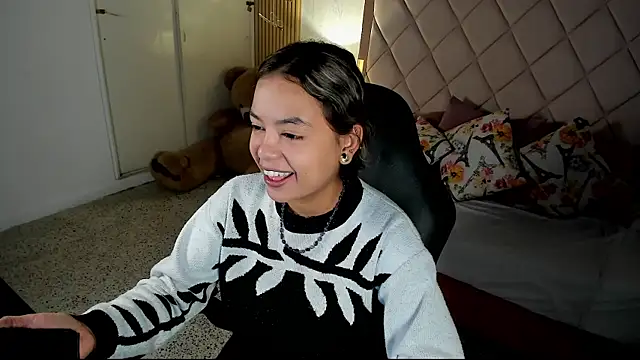 dulce lyraa1 online show from 16, 7, 2026