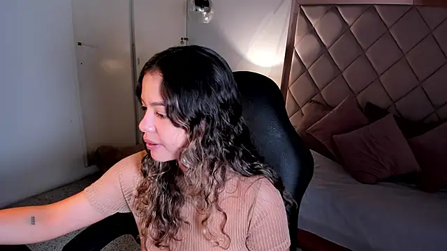 dulce lyraa1 online show from 5, 6, 2026