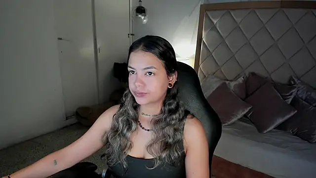 dulce lyraa1 online show from 17, 6, 2026