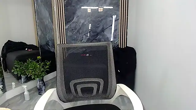 Hollmanhot online show from 22, 4, 2026