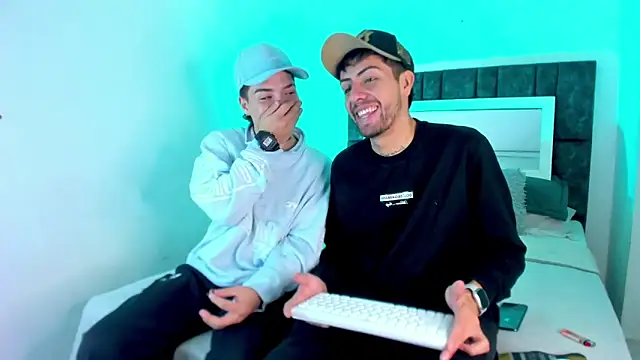 alex and christhoper online show from 10, 3, 2026