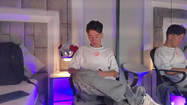 Austin Reedss online show from 10, 4, 2026