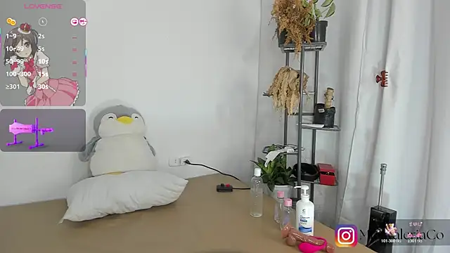 Mia-Valeria- online show from 7, 7, 2026