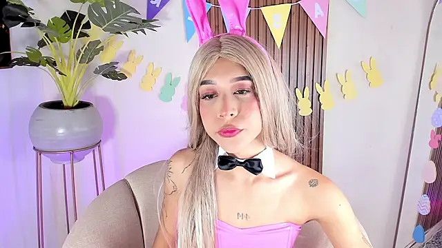 Lady  scarlett online show from 5, 4, 2026