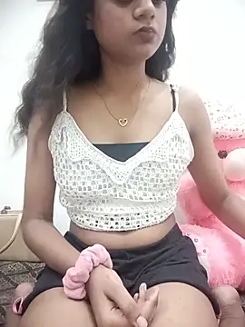 Snapshot of Heena_shrma chatting on 7, 7, 2026 Heena shrma online show from 7, 7, 2026