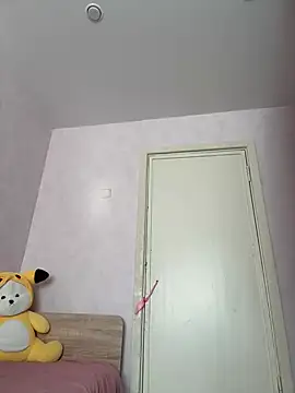 sweetllulus online show from 2, 4, 2026