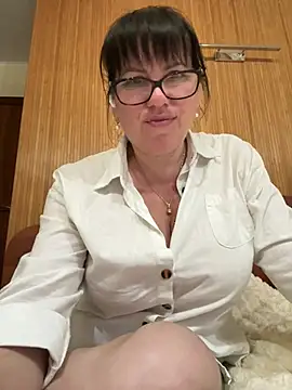 expensive lady online show from 24, 5, 2026