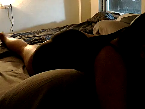 anya larass online show from 10, 3, 2026