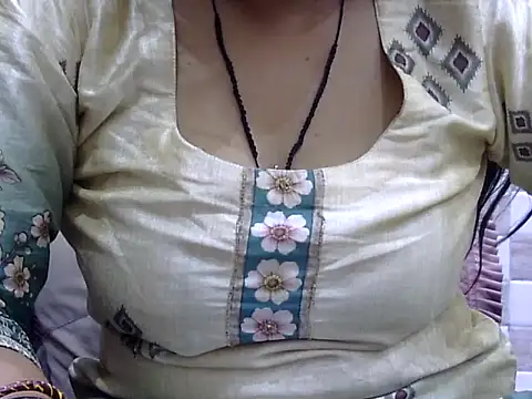 HOTY SAPNA02sCyOz9QcTD online show from 4, 5, 2026