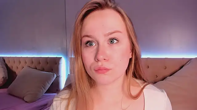 stacy moorex online show from 20, 5, 2026