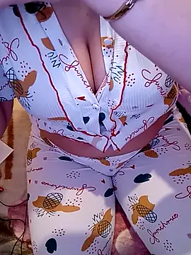 Lona Hot online show from 25, 3, 2026