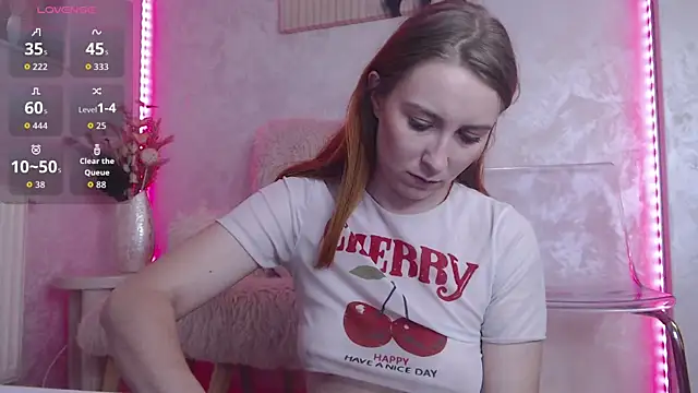 EmberLuna  online show from 6, 7, 2026