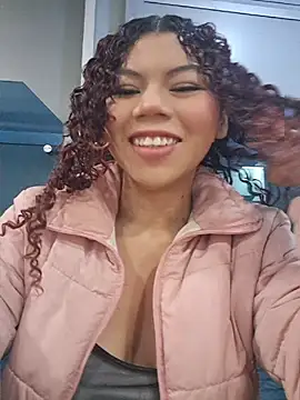 Snapshot of nathasha_ebony chatting on 8, 5, 2026 nathasha ebony online show from 8, 5, 2026