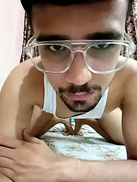 Snapshot of big_indiancock chatting on 14, 5, 2026 big indiancock online show from 14, 5, 2026