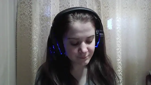 CarinaFolmar online show from 4, 3, 2026