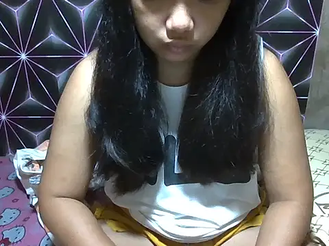 Flowerbebe online show from 22, 4, 2026