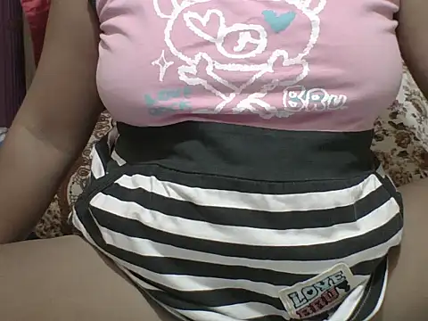 Flowerbebe online show from 7, 3, 2026