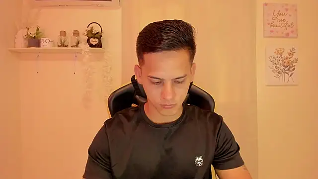 sexy andres01 online show from 15, 3, 2026