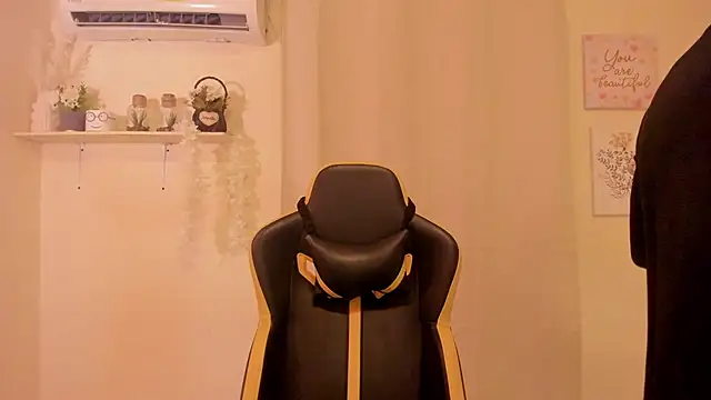 sexy andres01 online show from 13, 3, 2026