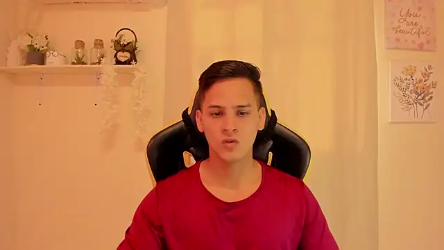 sexy andres01 online show from 9, 4, 2026