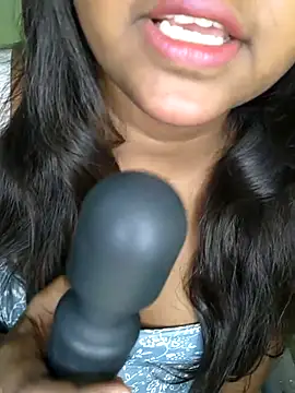 Snapshot of MISS_MADHURIBABY chatting on 22, 4, 2026 MISS MADHURIBABY online show from 22, 4, 2026