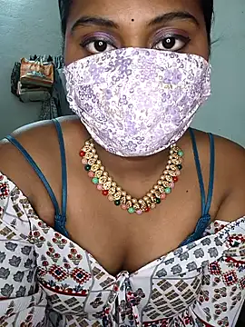 Snapshot of MISS_MADHURIBABY chatting on 9, 5, 2026 MISS MADHURIBABY online show from 9, 5, 2026