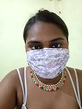 Snapshot of MISS_MADHURIBABY chatting on 29, 5, 2026 MISS MADHURIBABY online show from 29, 5, 2026