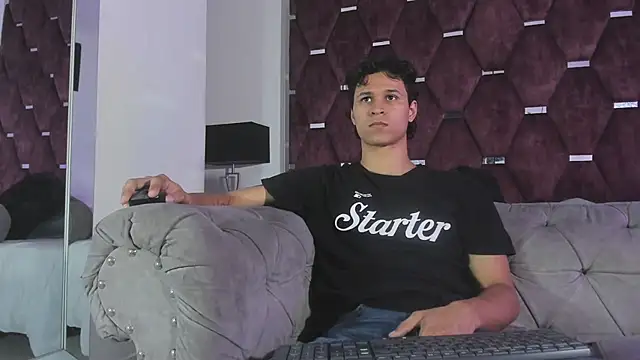 Snapshot of TonyBenedetti chatting on 11, 7, 2026 TonyBenedetti online show from 11, 7, 2026