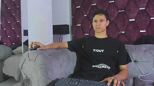 Snapshot of TonyBenedetti chatting on 13, 6, 2026 TonyBenedetti online show from 13, 6, 2026