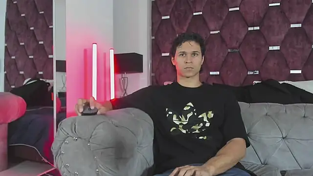 Snapshot of TonyBenedetti chatting on 29, 7, 2026 TonyBenedetti online show from 29, 7, 2026