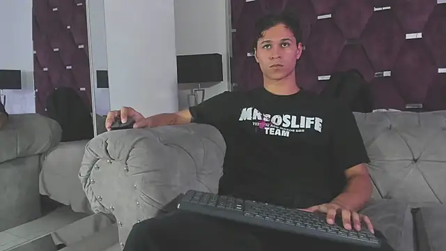 Snapshot of TonyBenedetti chatting on 19, 6, 2026 TonyBenedetti online show from 19, 6, 2026