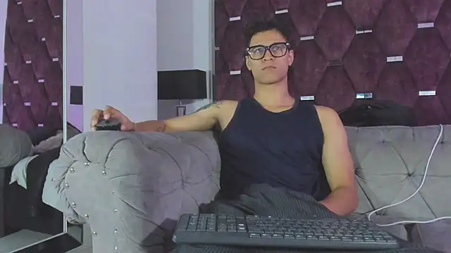 Snapshot of TonyBenedetti chatting on 8, 6, 2026 TonyBenedetti online show from 8, 6, 2026