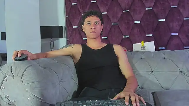 Snapshot of TonyBenedetti chatting on 18, 6, 2026 TonyBenedetti online show from 18, 6, 2026