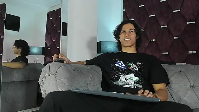 TonyBenedetti online show from 8, 4, 2026