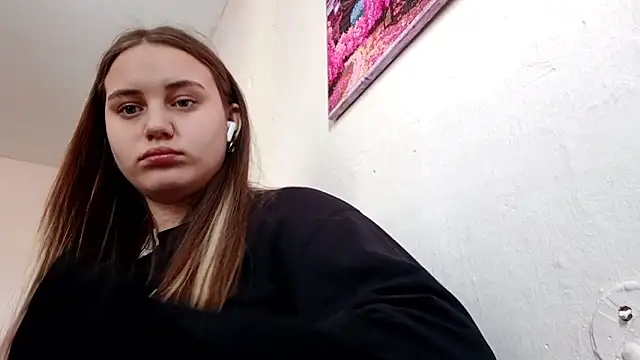 VeloraStar online show from 4, 3, 2026