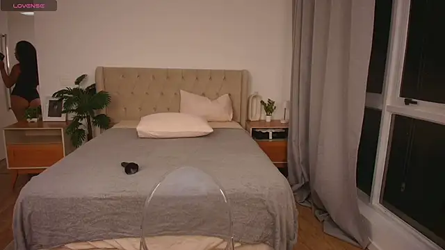 Sherry Longers online show from 13, 4, 2026