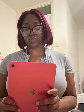 sweetzberri2 online show from 28, 2, 2026