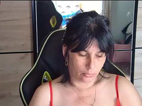 Snapshot of tess1980 chatting on 1, 6, 2026 tess1980 online show from 1, 6, 2026