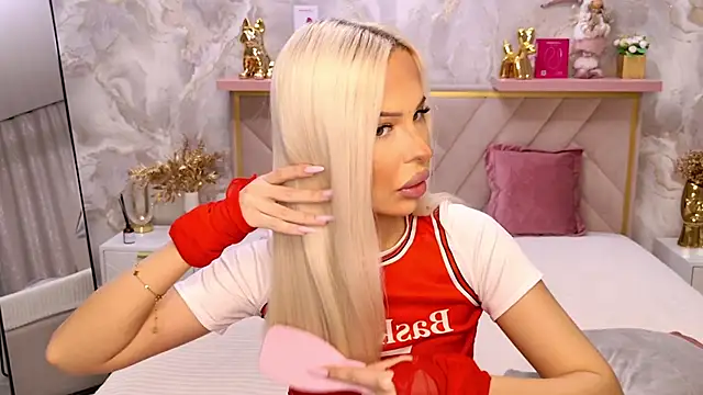 EvaXElfi online show from 22, 4, 2026