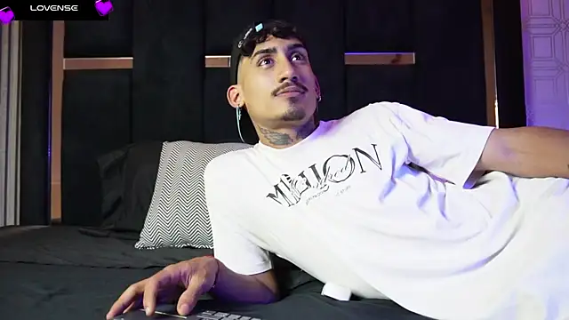 Dark Eros  online show from 9, 4, 2026