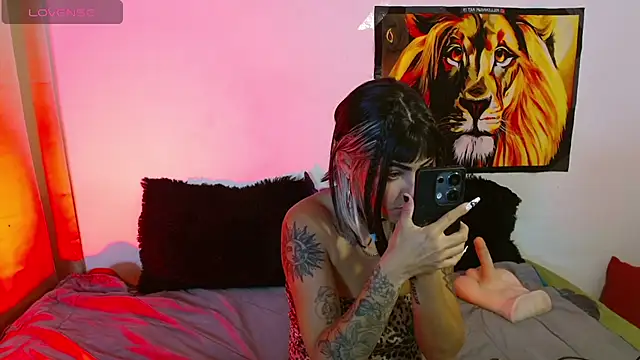 Divinejewel69 online show from 12, 5, 2026