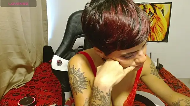 Divinejewel69 online show from 28, 3, 2026