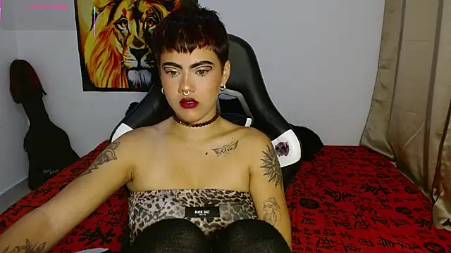 Divinejewel69 online show from 7, 3, 2026