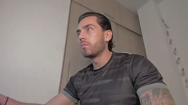 Axel  Blaze online show from 2, 4, 2026