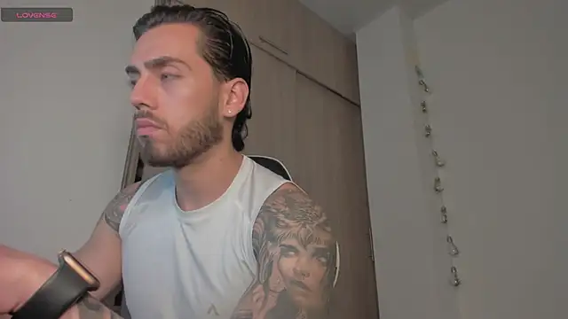 Axel  Blaze online show from 21, 4, 2026